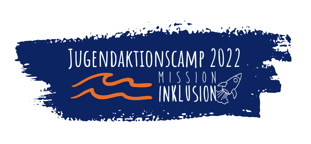 Logo des Jugendaktionscamp. Das Bild zeigt den Schriftzug Jugendaktionscamp 2022, Mission Inklusion und einen orangene Welle